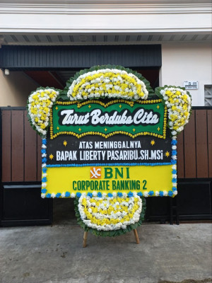 Papan Bunga Duka di Purwaharja